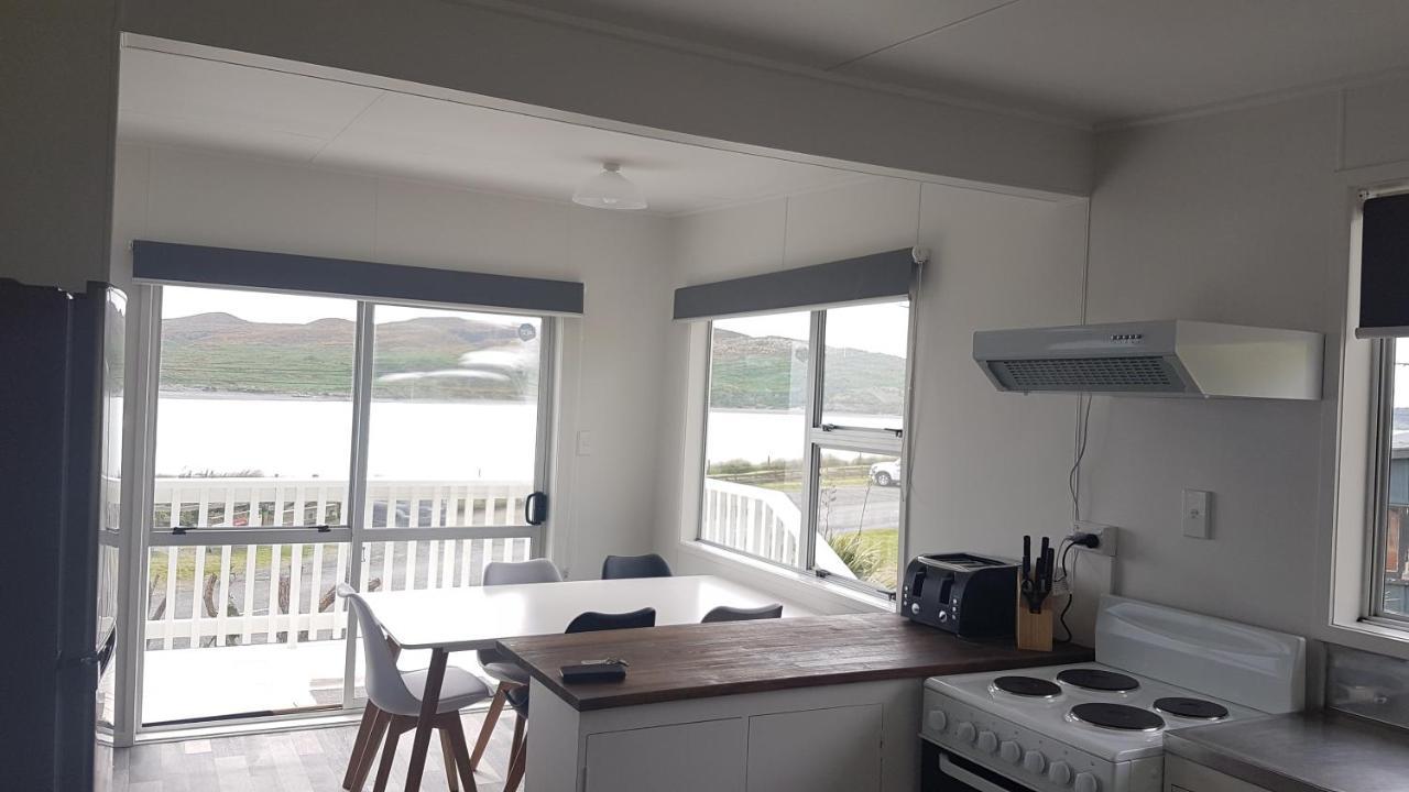 Karoro The Beach Front Bach With Views To Die For! Raglan Exterior photo